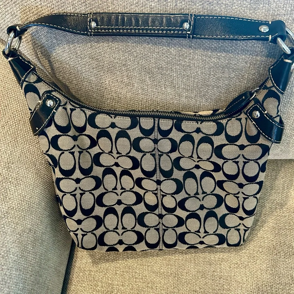 Coach Black and Gray Signature Shoulder Bag - Picture 2 of 5
